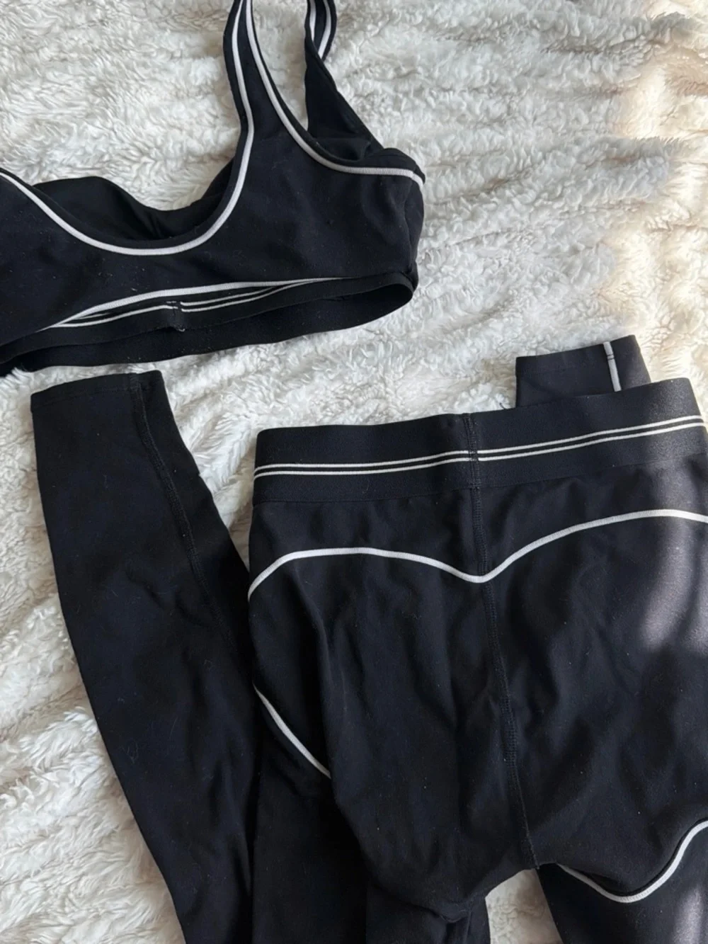 ALO Yoga top active sporty